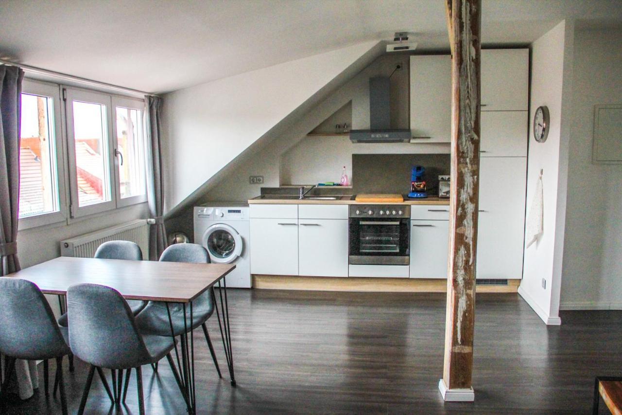 Exklusive 2 Zi. Dachgeschosswohnung In Top Lage! BRE المظهر الخارجي الصورة
